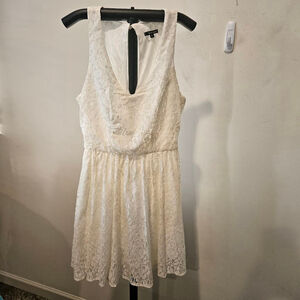 Women heartsoul Lace V-Neckline Mini Dress Size L White
